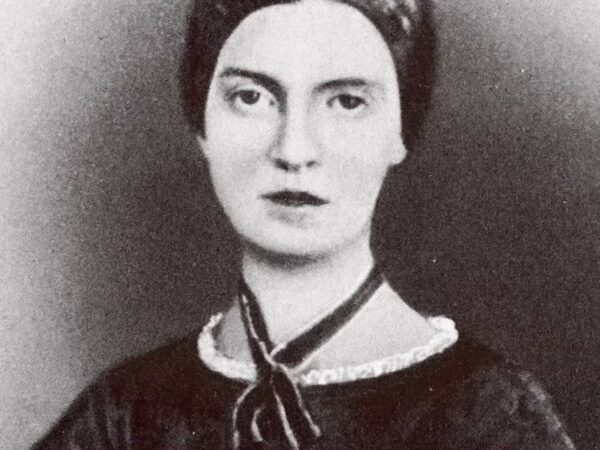 Emily Dickinson: The Extraordinary Poet and Her Dashes